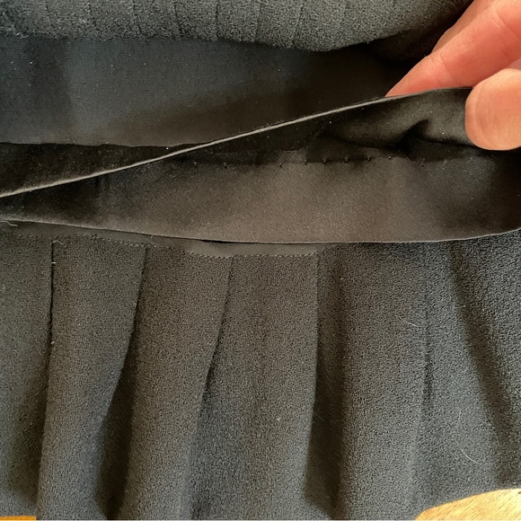 VTG Halston Pleated Black Skirt with Ruffled Hem - Picture 9 of 9